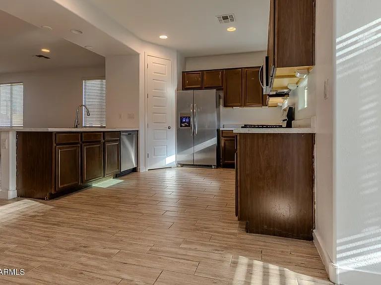 3830 S 64th Dr — Photo 20