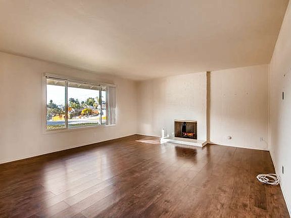 5th image of 4750 Crisp Way
