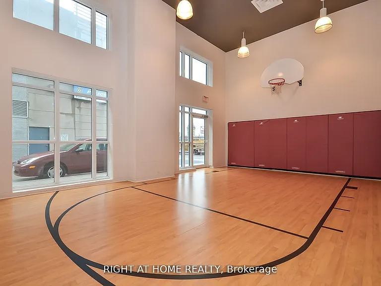 5 Hanna Ave #612 — Photo 11