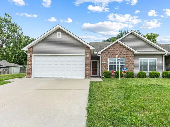 3738 Charles St, Saint Joseph, MO 64506
