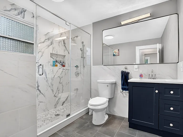639 Walsh Ave — Photo 12
