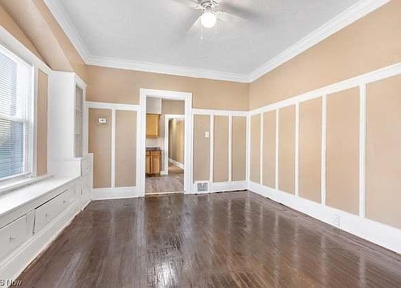 4th image of 3301 E 143rd St #2