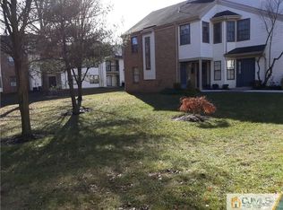 1305 Harbour Club Dr, Parlin, NJ 08859