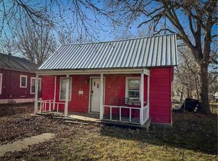 313 N Maple Ave, Newkirk, OK 74647