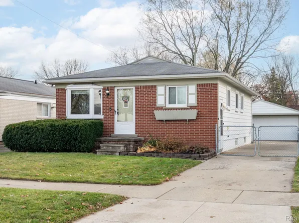 33475 Fernwood St, Westland, MI 48186