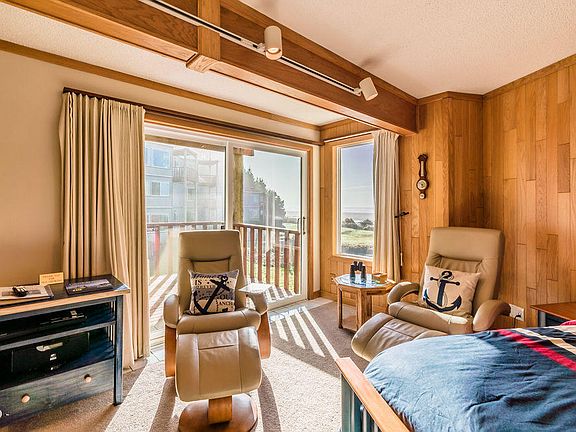 3rd image of 3641 NW Oceanview Dr #112