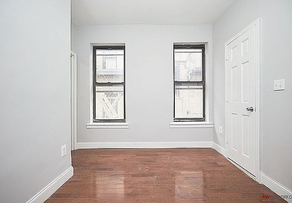 3rd image of 127 E 102nd St #21B