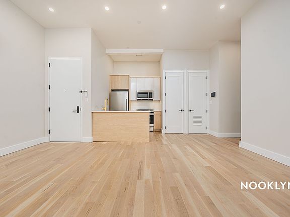 4th image of 284 Prospect Park W #7