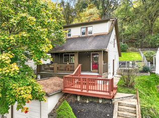 2332 Stratford Ave, Coraopolis, PA 15108