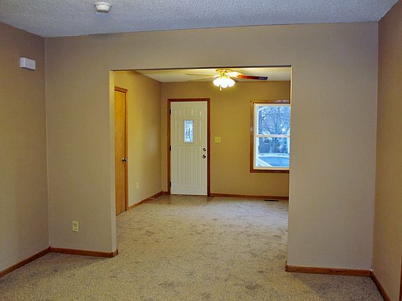 2nd image of 614 W Ash Ave