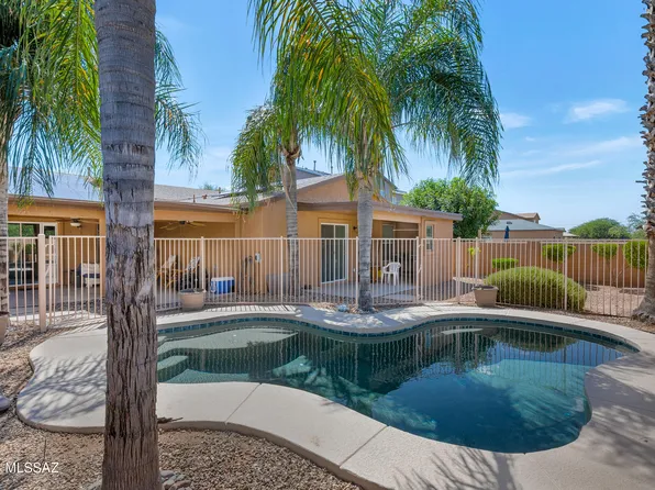 5897 E Cedarbird Dr, Tucson, AZ 85756