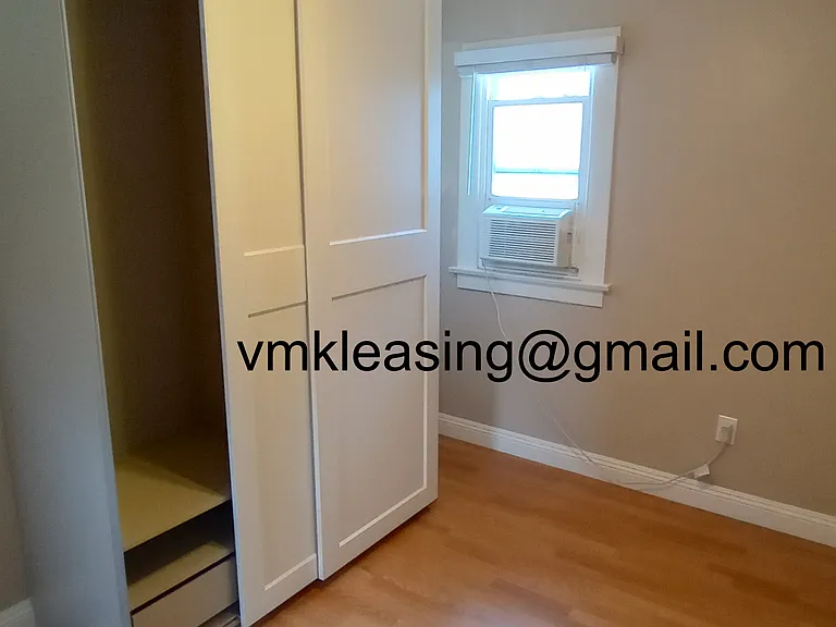 1095 Bresee Ave — Photo 5