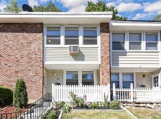 135 Rolling Way, Peekskill, NY 10566