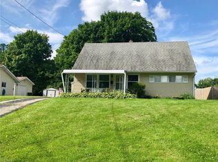 2238 Bel Aire Ln, Poland, OH 44514