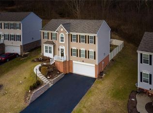 202 Summit Cir, Houston, PA 15342