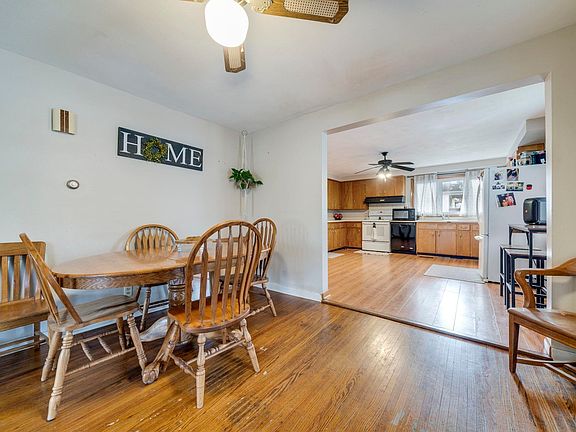 4th image of 220 Hager Ave