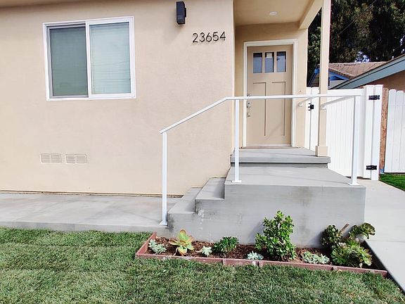 2nd image of 23654 Cabrillo Ave