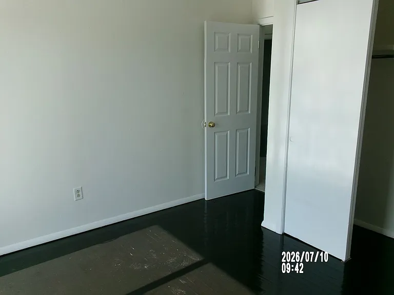 1024 SW 42nd St — Photo 12