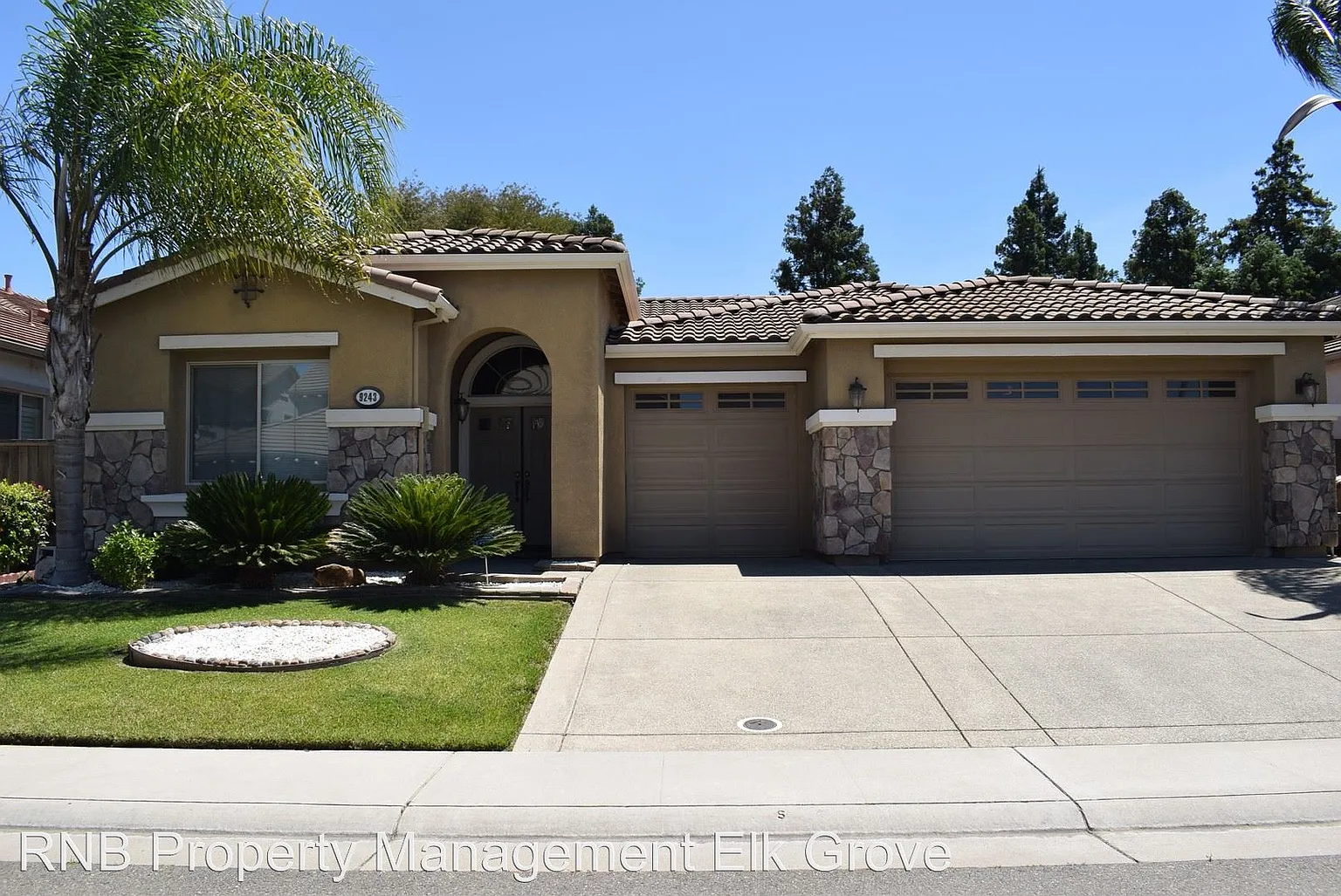 9243 Louis St photo 1