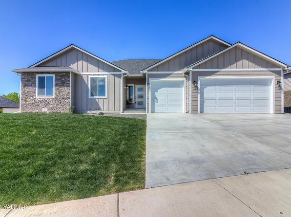 402 N 90th Ave, Yakima, WA 98908