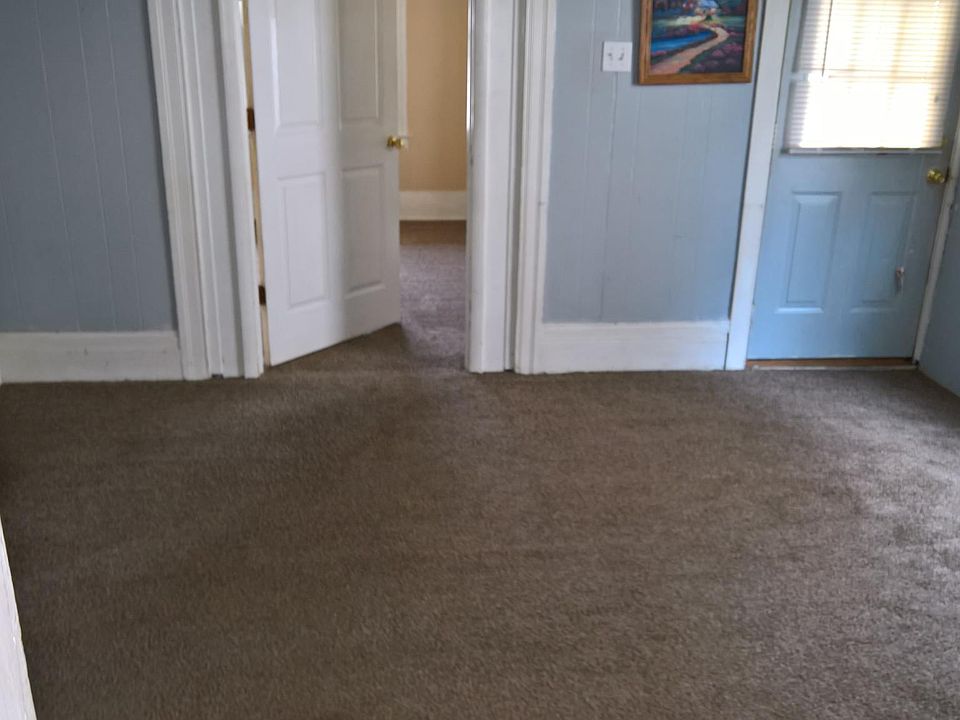 1st image of 915 10th St #1