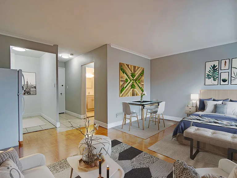 640 Roselawn Ave — Photo 7