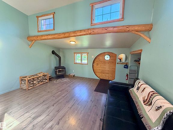 4th image of 7006 Township Road 583