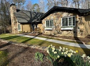 1521 Peach Tree St, Sevierville, TN 37862