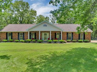 4 Arrowhead Ct, Waterloo, IL 62298