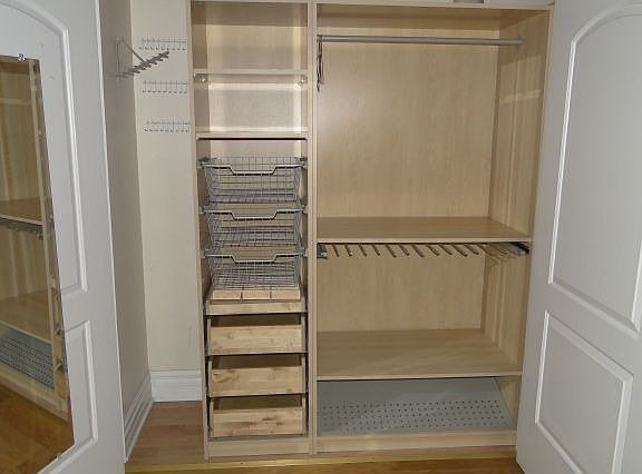 Large Closet Space