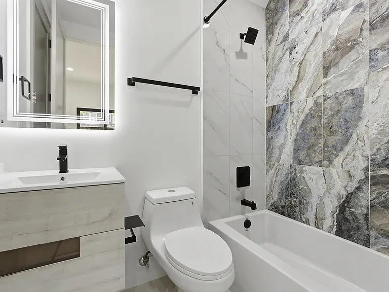 1140 Oates St NE #102 — Photo 7