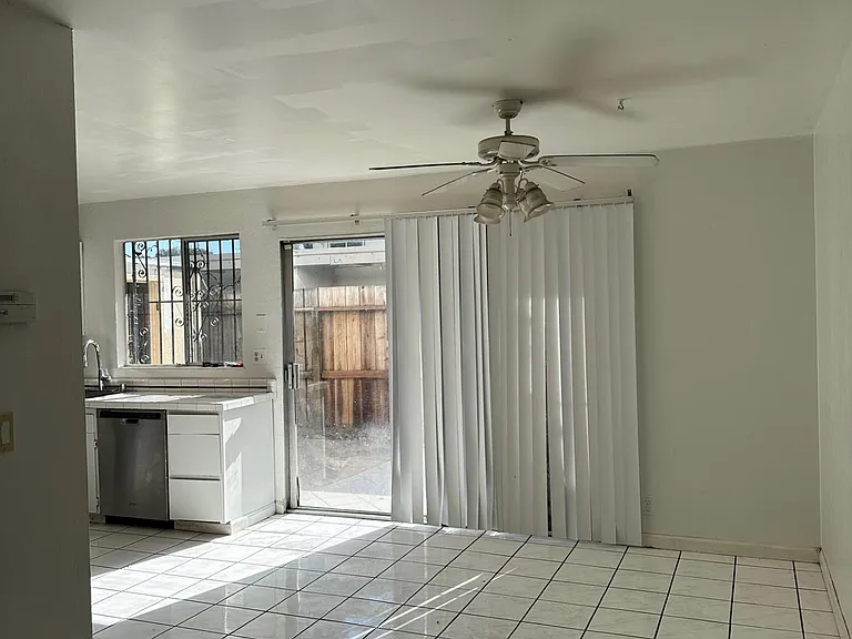 124 Poas Cir — Photo 3