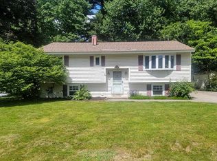 44 Cambridge Rd, Nashua, NH 03062