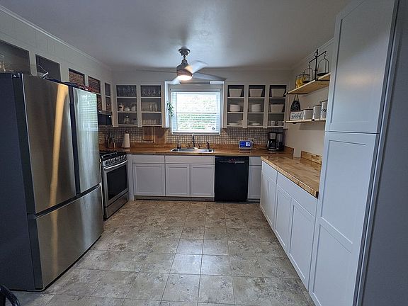 5th image of 111 Sonja Dr