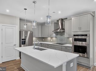 21630 Hawksbill High Cir #406, Sterling, VA 20164