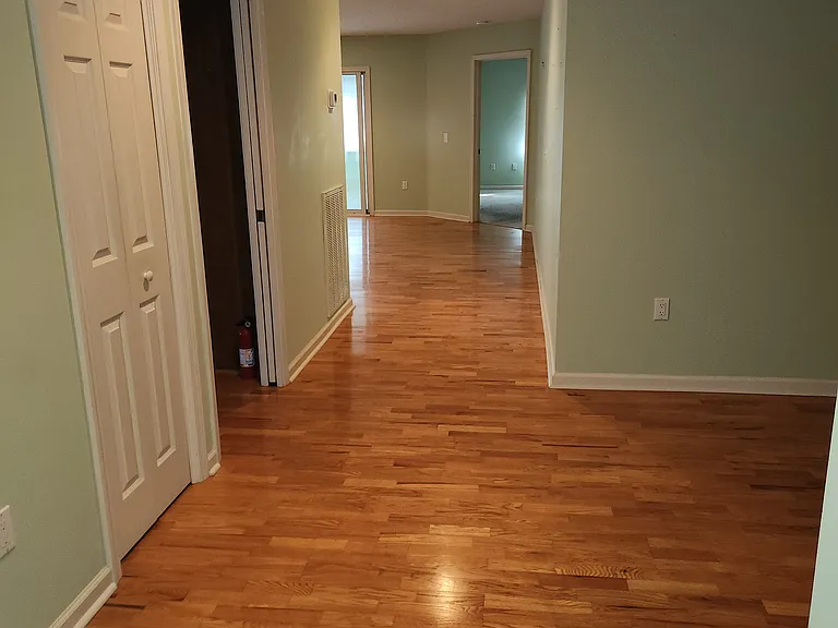 1105 Estate Dr — Photo 11