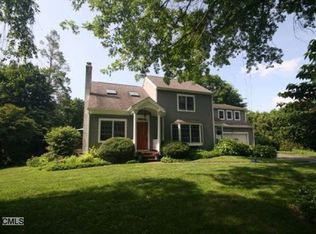 11 Crooked Trail Rd, Norwalk, CT 06853