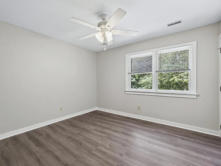 5541 Kaplan Dr #A — Photo 26