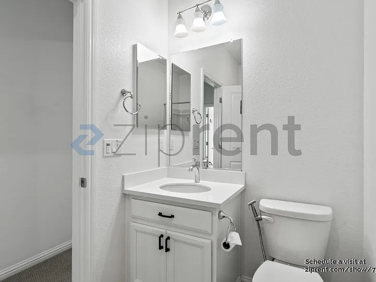 586 Jayne Ct — Photo 22