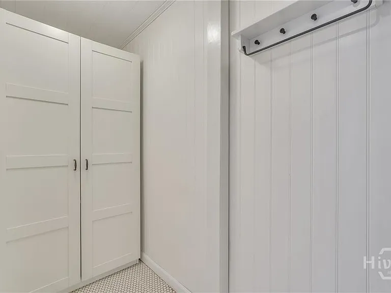 2337 Shirley Dr — Photo 33