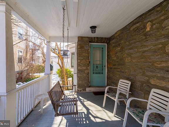 4th image of 7430 Devon St