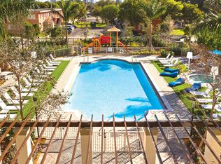 975 SW 37th Ave, Miami, FL 33135