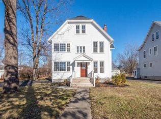 11 Brookside Ave, Menands, NY 12204