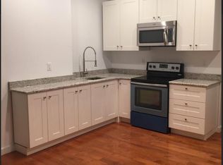 21 N 42nd St, Philadelphia, PA 19104