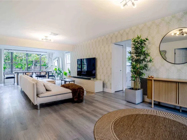 2515 NE 207th Street, Miami, FL 33180