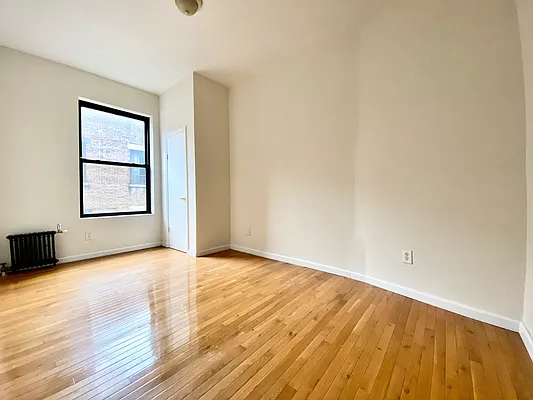 Rented by Bohemia Realty Group | media 13