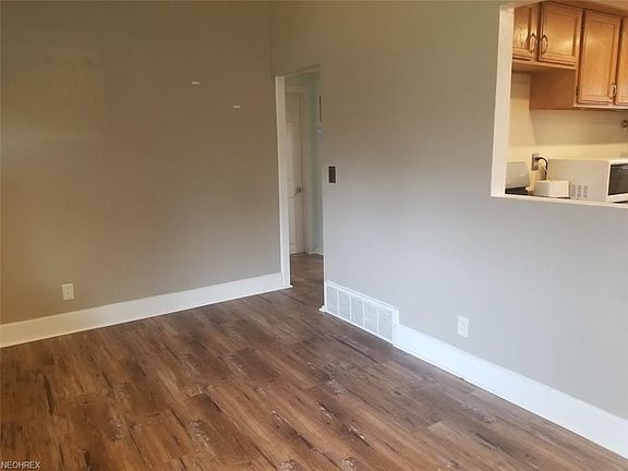 2nd image of 2062 Gaylann Dr
