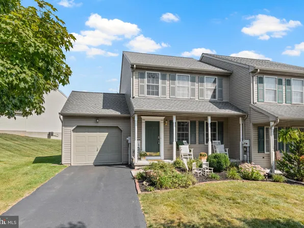 513 Wood Duck Dr, Manheim, PA 17545