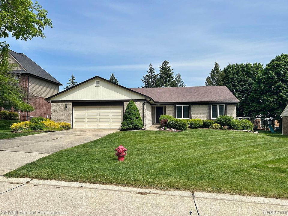 1st image of 44780 Ford Way Dr