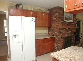 5th image of 1808 S Oxford Dr